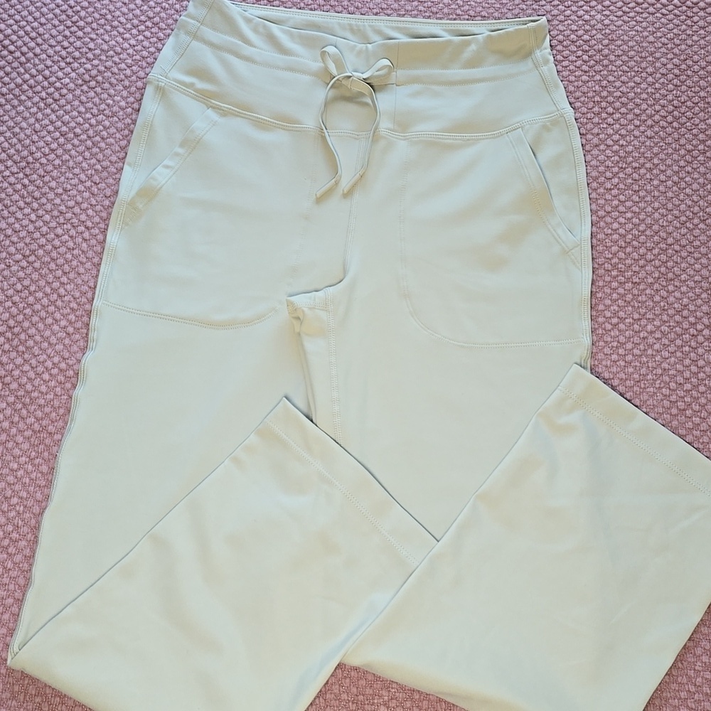 Mondetta Perormance Luxury Light Casual Pants - NWOT
